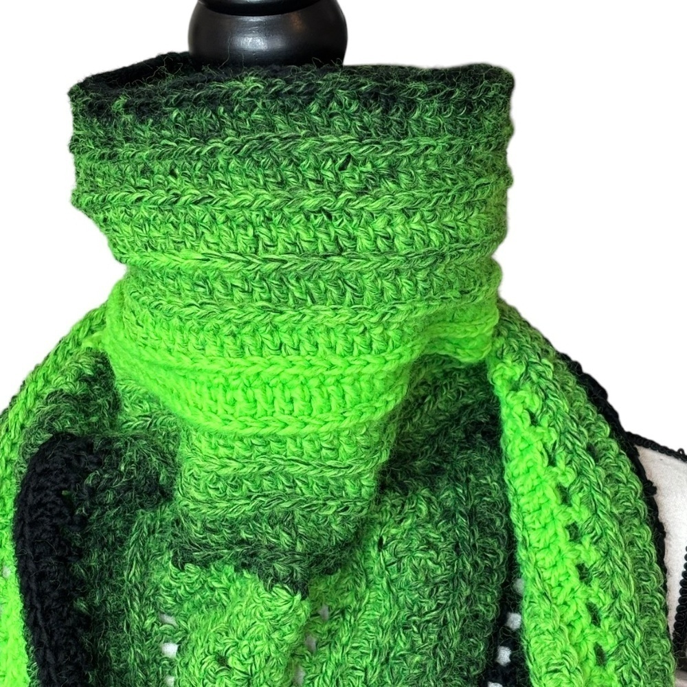 Handcrafted Crochet Cowl Neck Scarf With Fringe New Handmade by Seller Knit - Picture 4 of 16